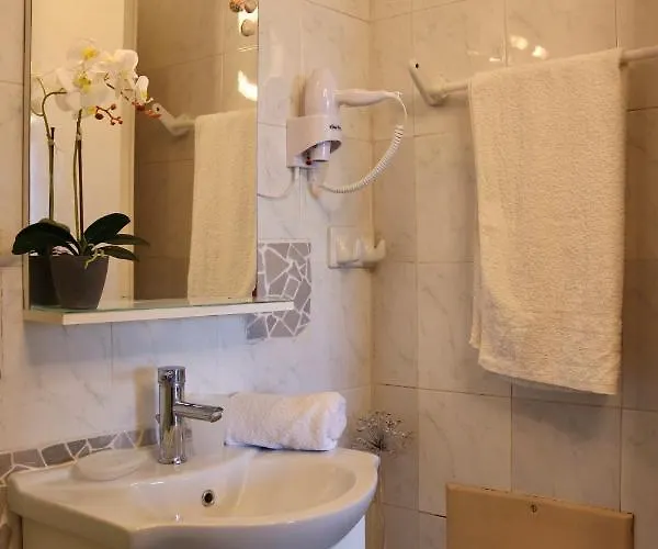 公寓式酒店 Elves Studios& Apartment's 斯达林