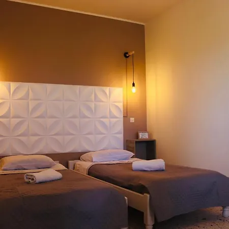 Elves Studios& Apartment's Aparthotel
