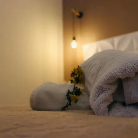 Aparthotel Elves Studios& Apartment's 2*