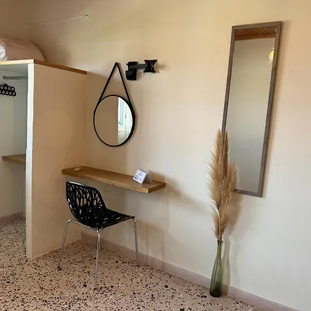 Aparthotel Elves Studios& Apartment's