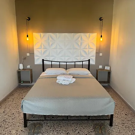 Elves Studios& Apartment's Sidárion