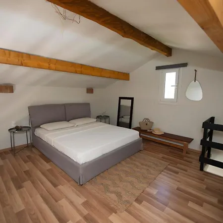 Elves Studios& Apartment's