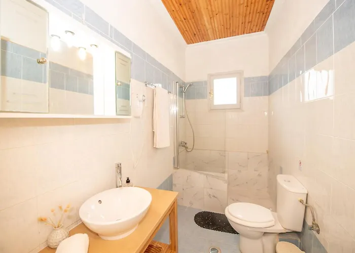 Elves Studios& Apartment's