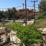 Elves Studios& Apartment's