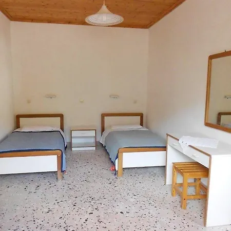 Elves Studios& Apartment's Σιδάρι