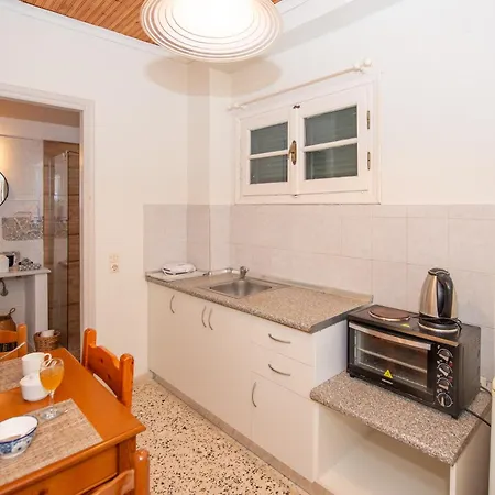 Апарт-отель Elves Studios& Apartment's 3*